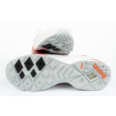 Reebok Aztrek CN7472 shoes